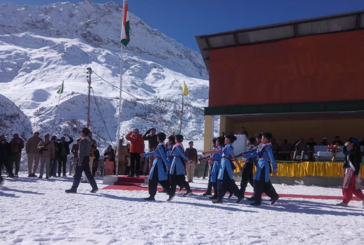 Republic Day 2020 celebrations in keylong lahaul spiti himachal in minus eight degree temperature