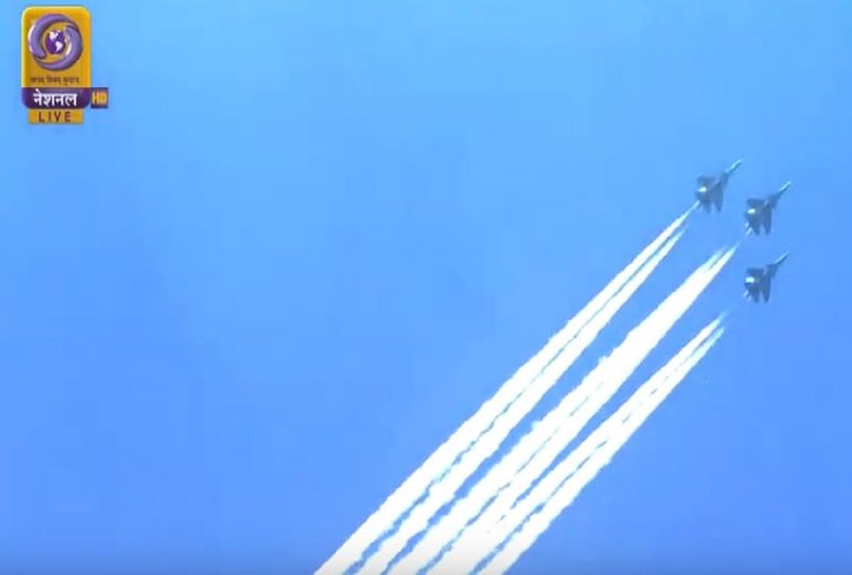 defence expo 2020 Sukhoi-Tejas and Surya Kiran showed the feat