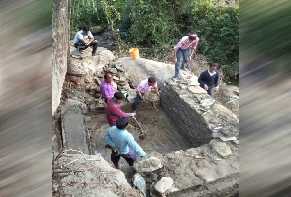 PM Narendra Modi praise Villagers Struggle for remove Water problem in Almora village