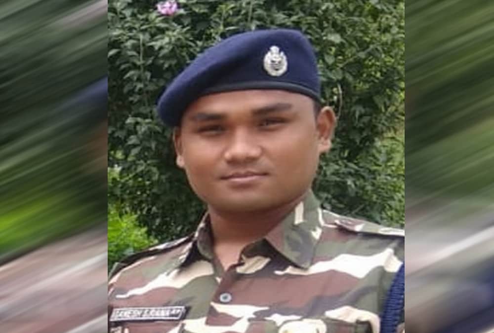 Uttarakhand SSB Jawan Ganesh Honoured to President Police Medal For killed two Naxalite