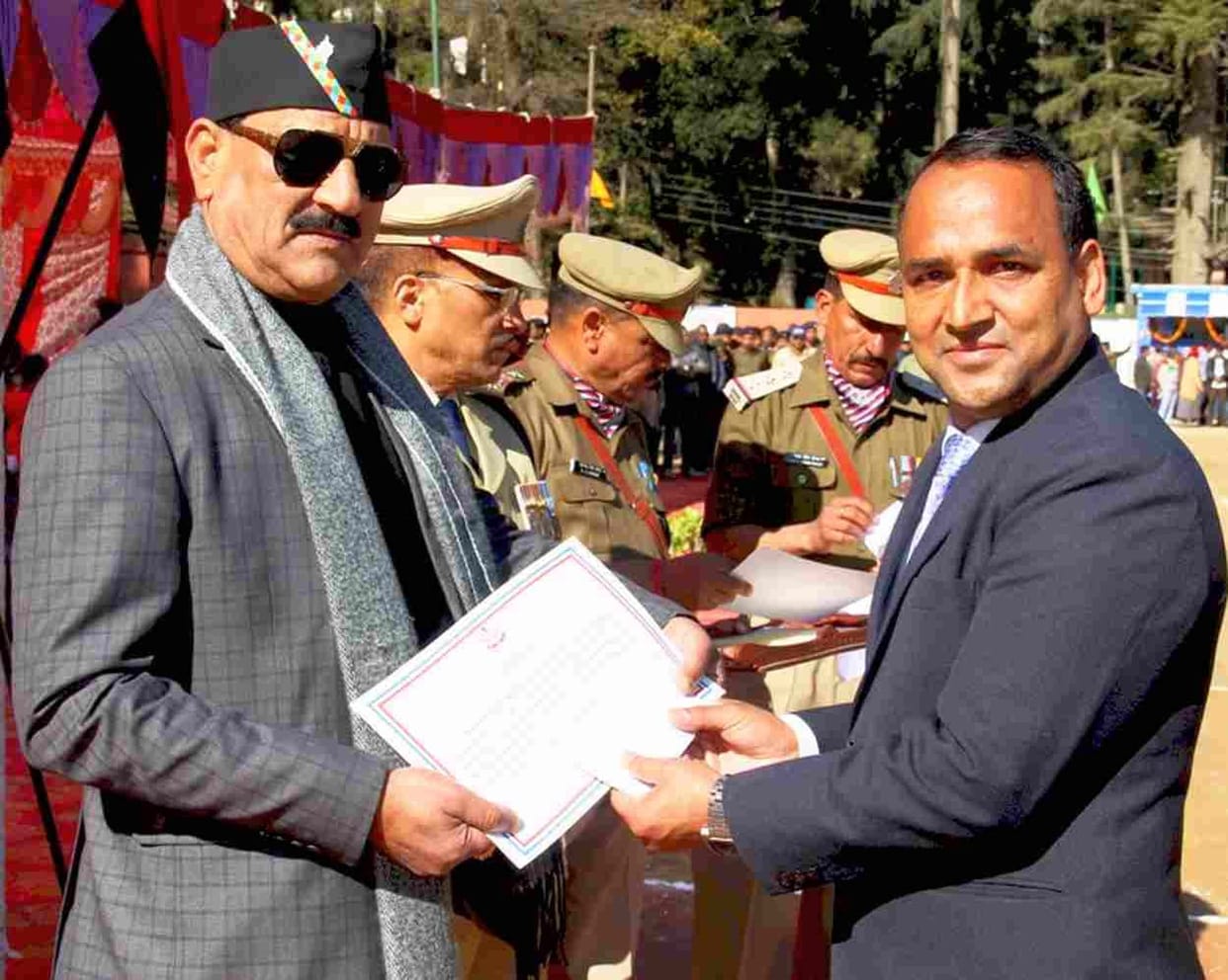 Police officer and jawan honored for excellent service
