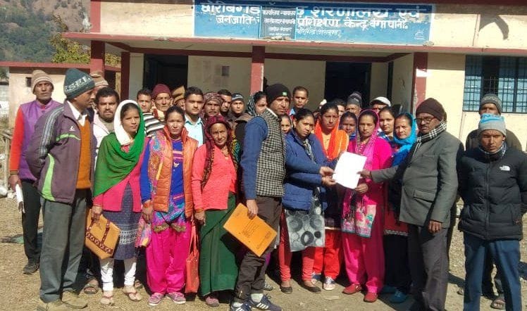 Demand for construction of approved bridge at Lumti