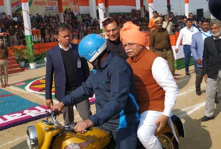 Haryana CM Manohar Lal in different style on republic day 2020