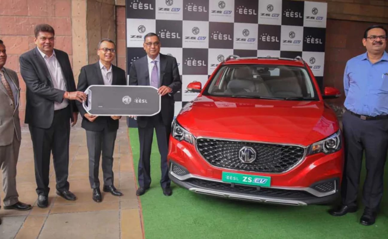 new mg zs ev 2021 facelift mg motor india mg zs ev 2021 india electric vehicles in india 2021 mg zs ev mileage mg zs ev range km mg zs ev battery