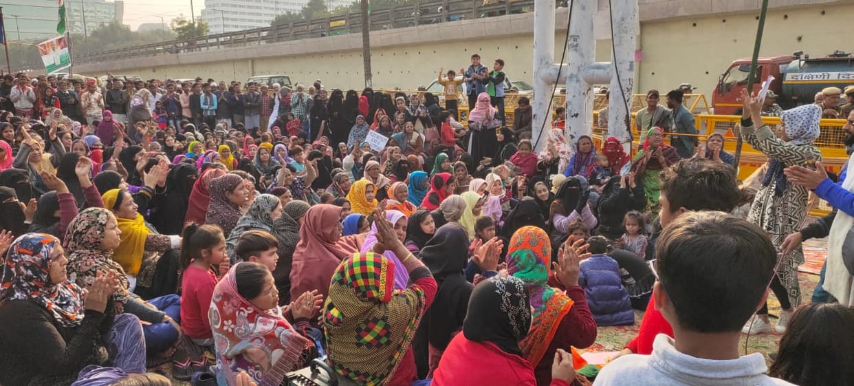delhi election 2020: Protest against CAA and NPR started at nizamuddin similar to shaheen bagh