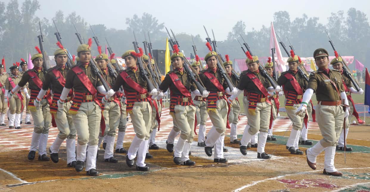 Pratapgarh: 71st Republic celebrates with pomp, cabinet minister takes parade salute