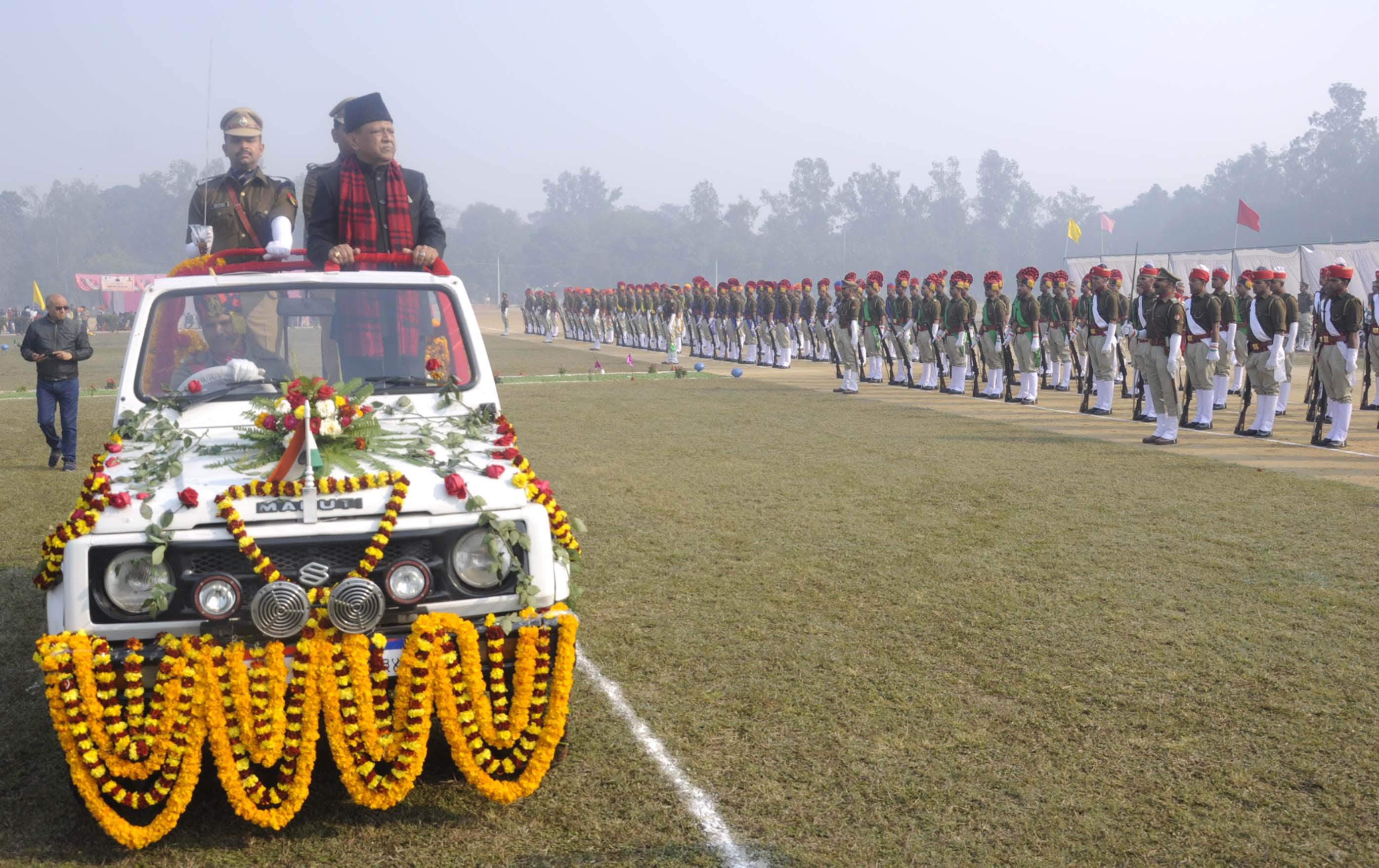 Pratapgarh: 71st Republic celebrates with pomp, cabinet minister takes parade salute