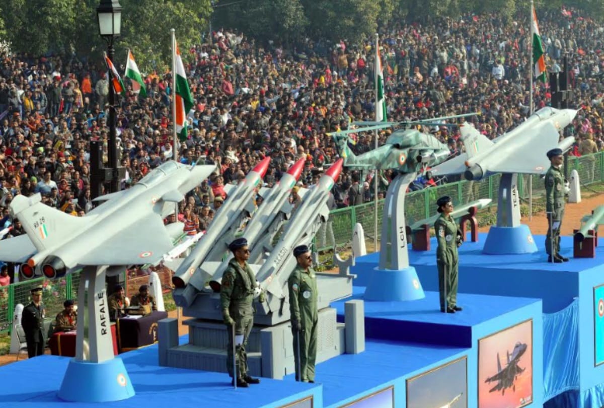 delhi republic day parade 26 january 2021: delhi police issue notice this year only 4000 people can buy parade tickets less than 15 years kids and senior citizens not allowed due to farmers protest corona