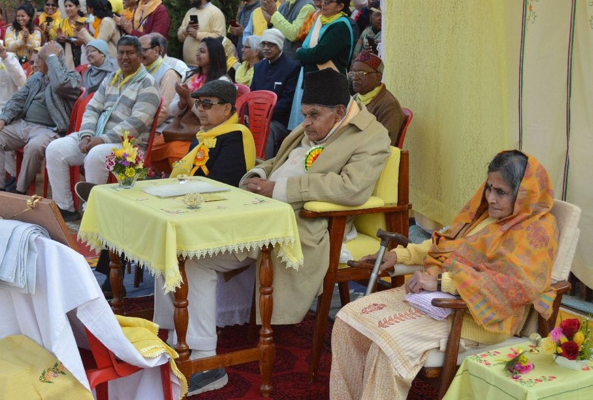 Vasant Mahotsava start In Dayalbagh Agra