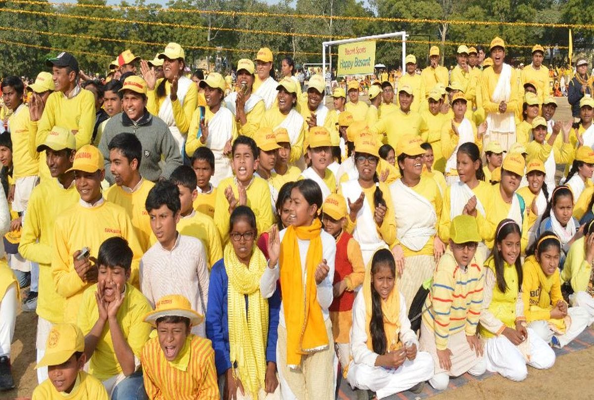 Vasant Mahotsava start In Dayalbagh Agra