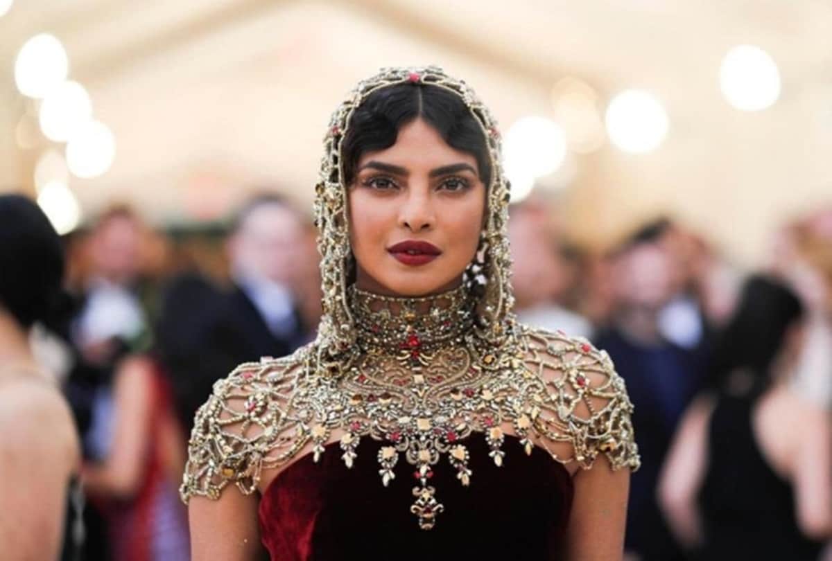 Priyanka Chopra Grammy 2020 Dress Here are The Other Reason For Trolles