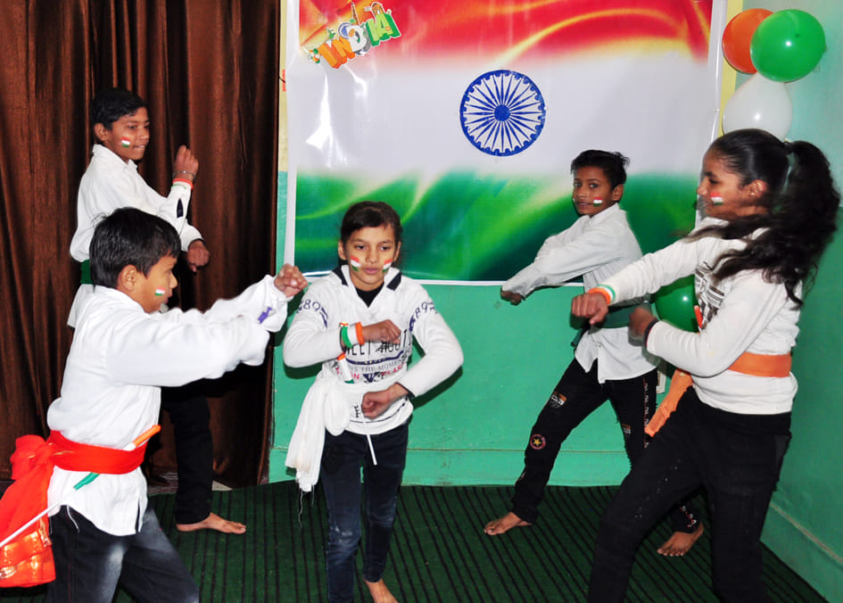Tricolor hoisted with pride, echoes of Mother India