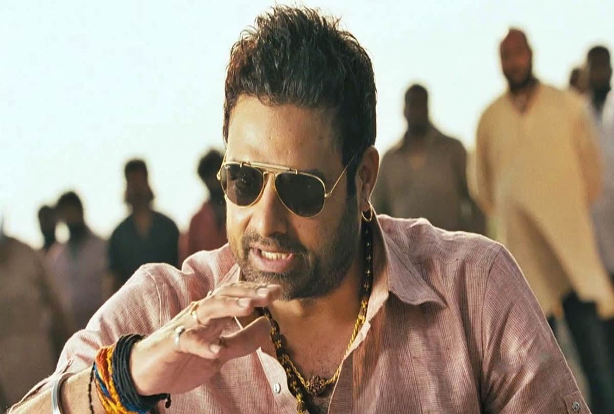 Bollywood Famous Villain Abhimanyu Singh Is Little Brother Of Actor Chandrachur Singh