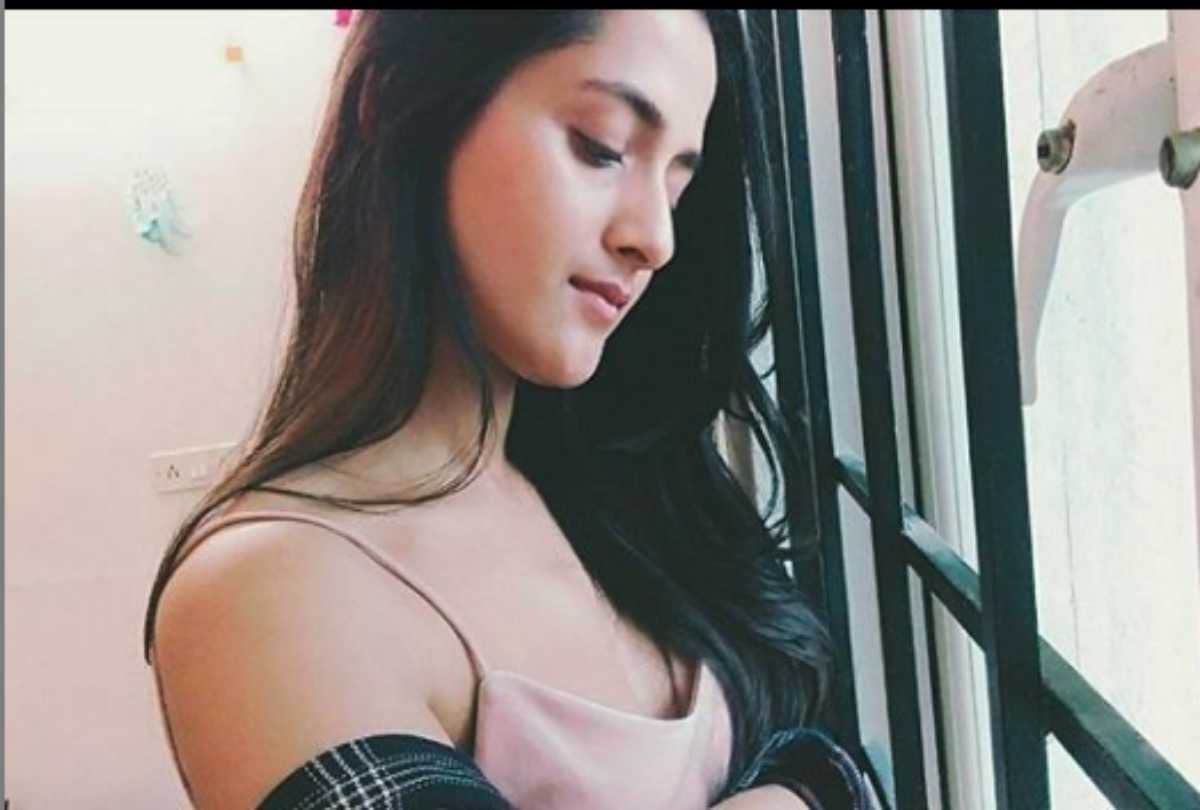 love aaj kal actress arushi sharma new in bollywood know about her
