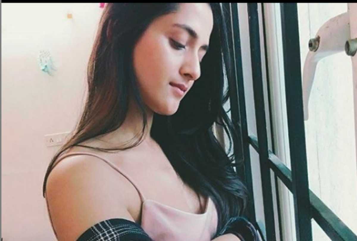 love aaj kal actress arushi sharma new in bollywood know about her