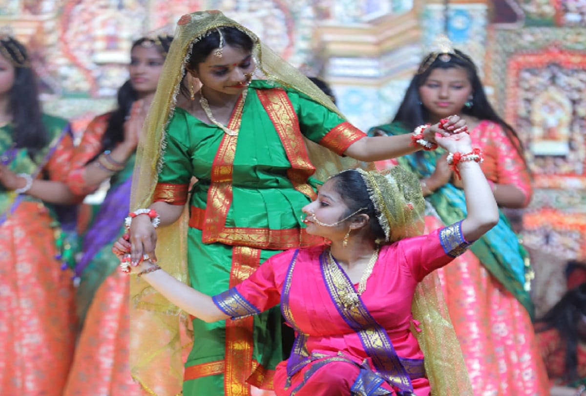 Panchkalyanak Pratishtha Mahotsav is third day in Baraut of Baghpat and see photos