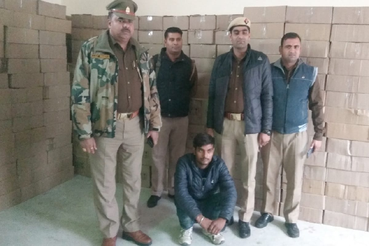 Police has caught fake alcohol of one crore at Baghpat district of Uttar Pradesh