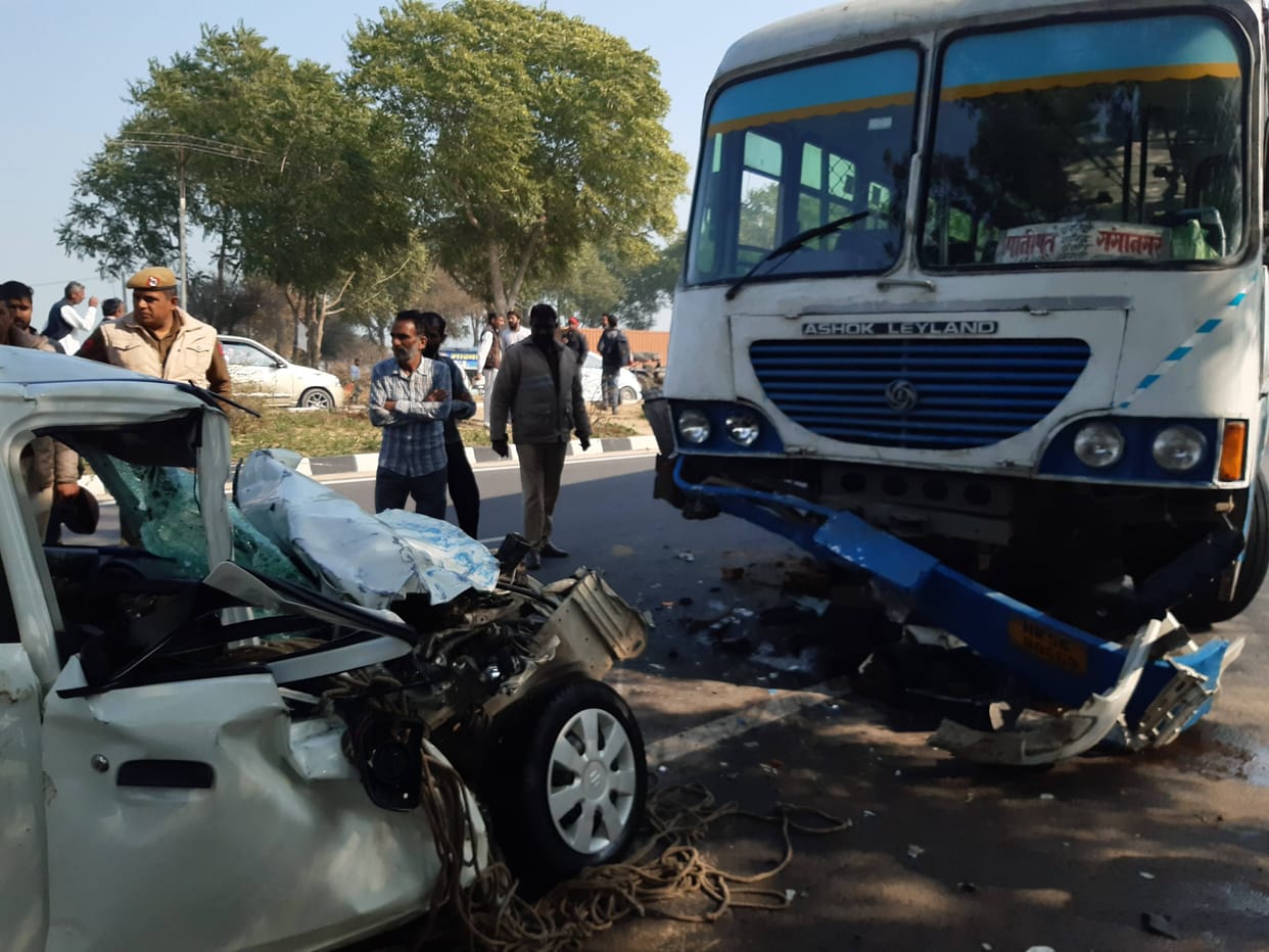 road accident, two injured, fatehabad