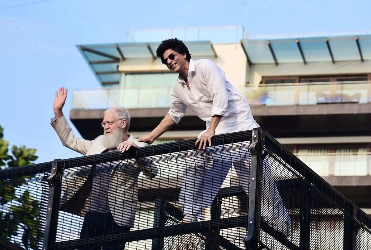 Throwback Bollywood Actor Shah Rukh Khan got arrested during Maya Memsaab Movie Shoot