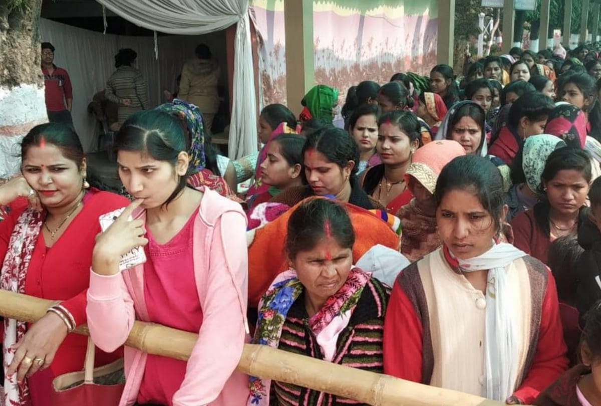 Budhwa Mangal celebration in Gorakhnath temple at gorakhpur Photos