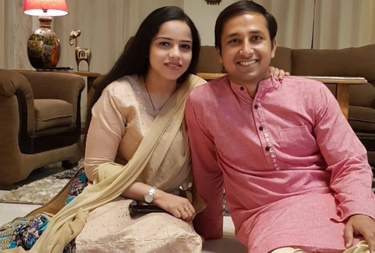 Know about IAS anuj malik story in gorakhpur