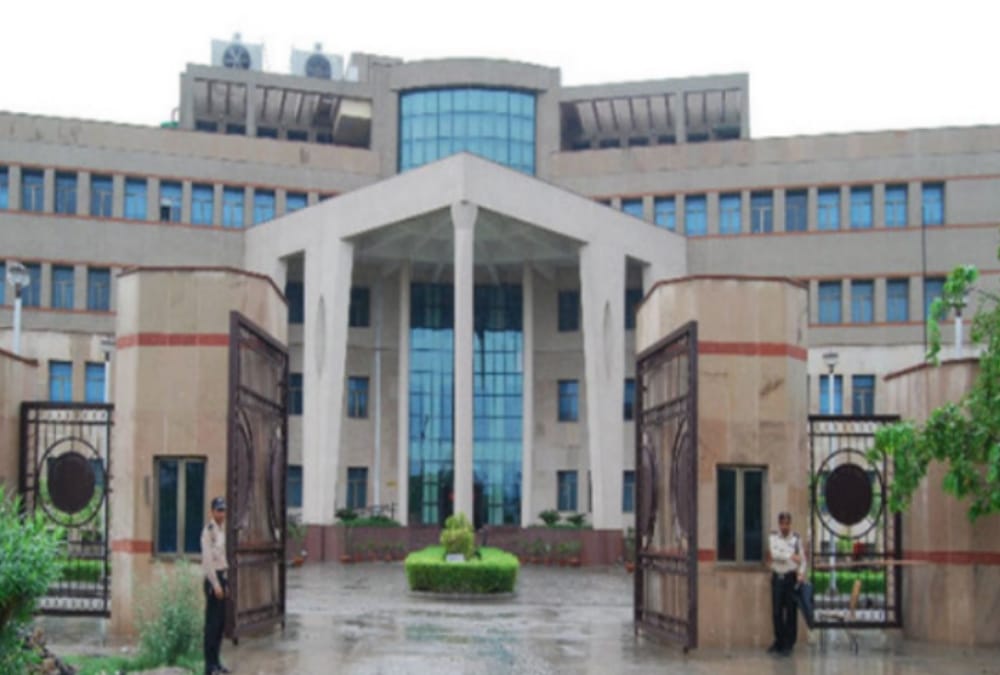 24 lakh package in IIM Lucknow.