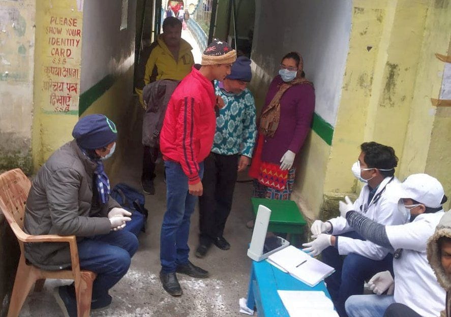Check people traveling from Nepal border