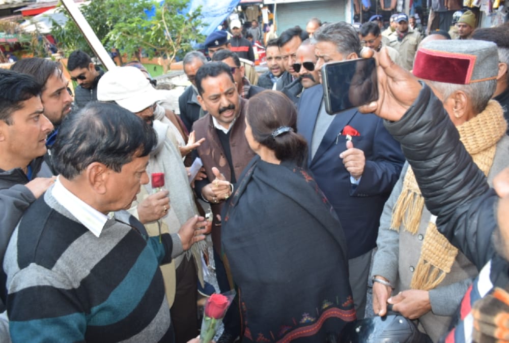 Ruckus Before Congress Khichdi Bhoj in haldwani