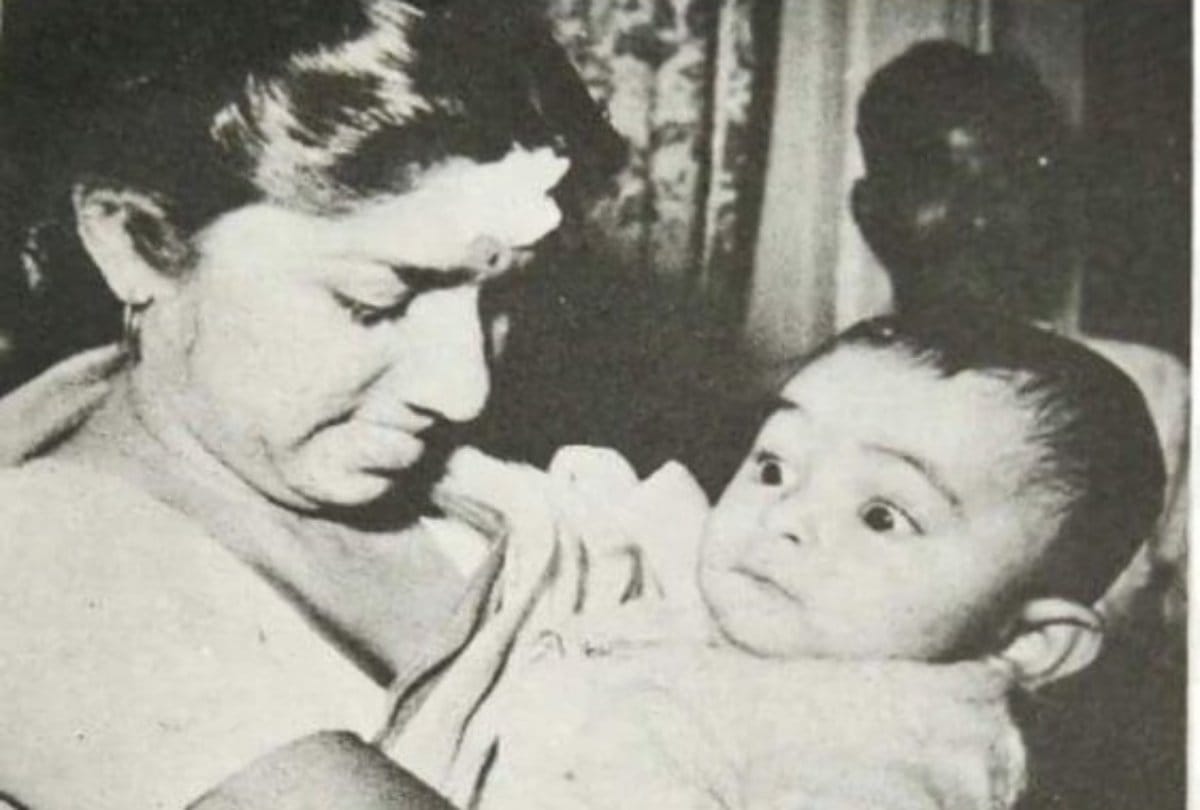 lata mangeshkar share raj kapoor old video sun a song mera naam jokar