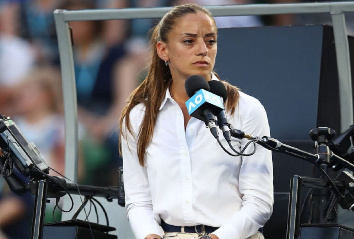 Australian Open Viral Chair Umpire marijana veljovic warned Roger federer for using obscene language