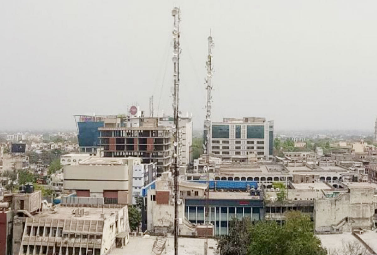 sanjay place parking dispute in agra
