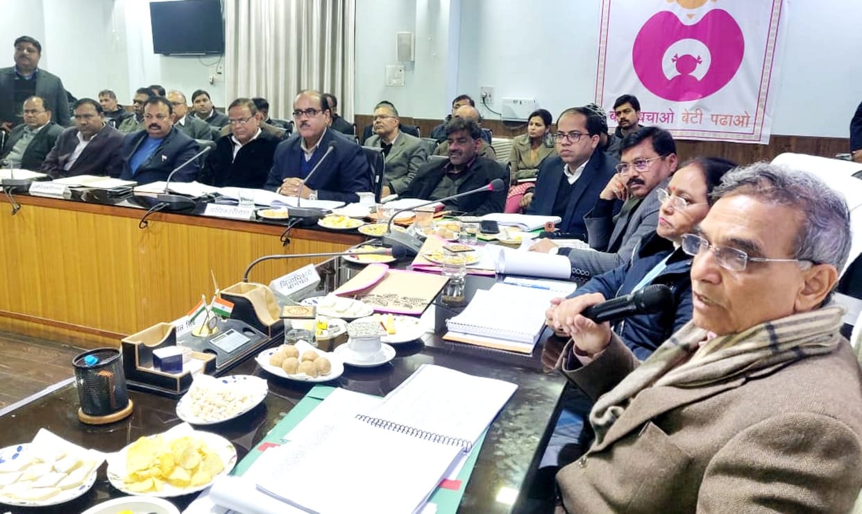 Encroachment removed from Rashtravandana Chowk, send proposals for four village roads