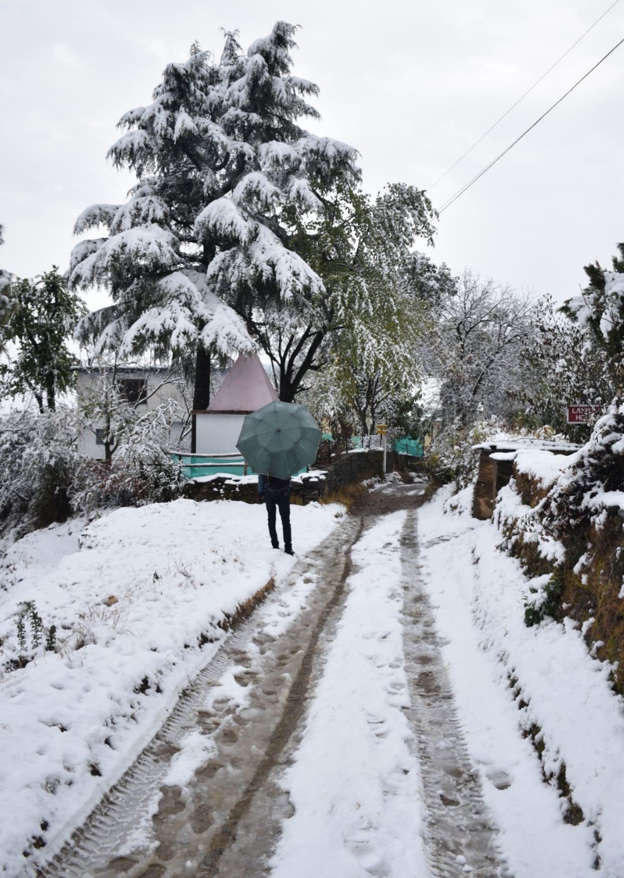 Heavy snowfall occurred in the higher reaches of the district including the city