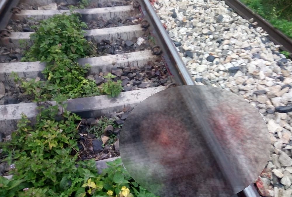 Dead body of student found in Bikapur in Ayodhya.