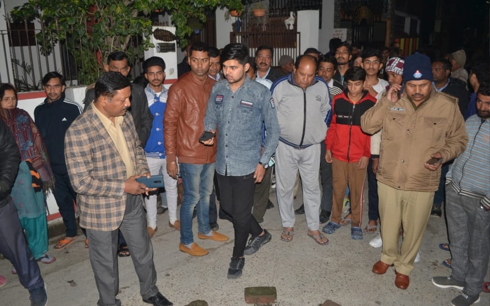 roorkee: firing on sweet businessman