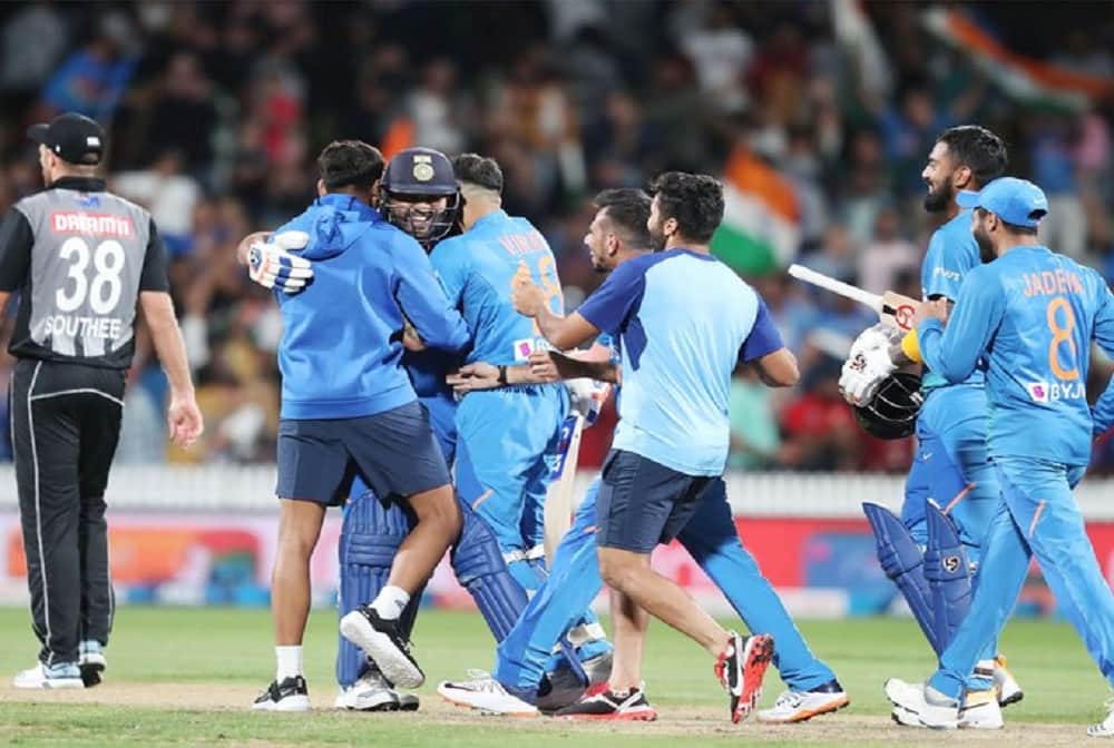 Amitabh Bachchan Shared Poem on Twitter For Indian Cricket Team After new zealand match