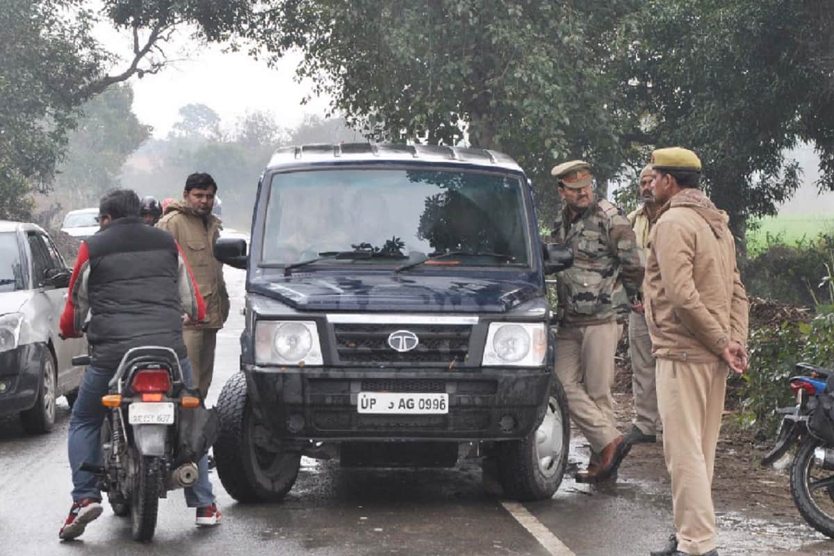 Police has not revealing in constable Aasish murder case at Meerut City