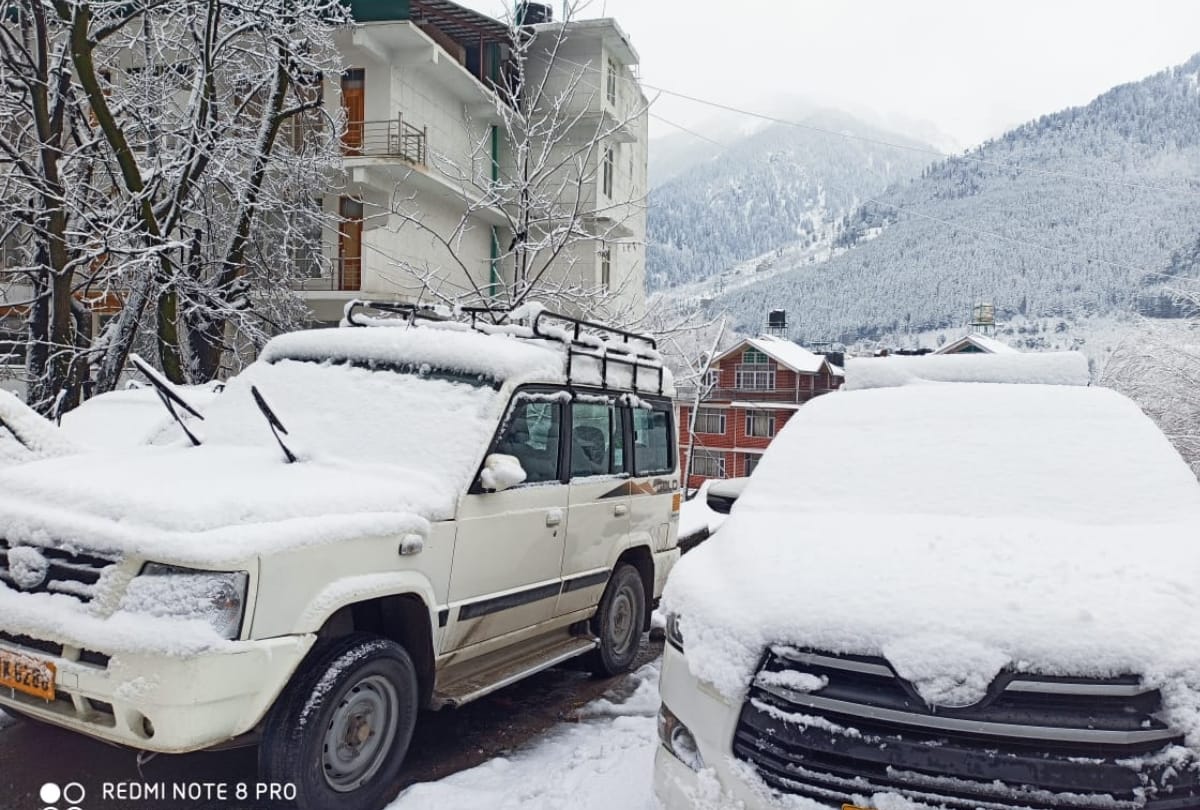 fresh snowfall in shimla manali dalhousie kinnaur in himachal pradesh