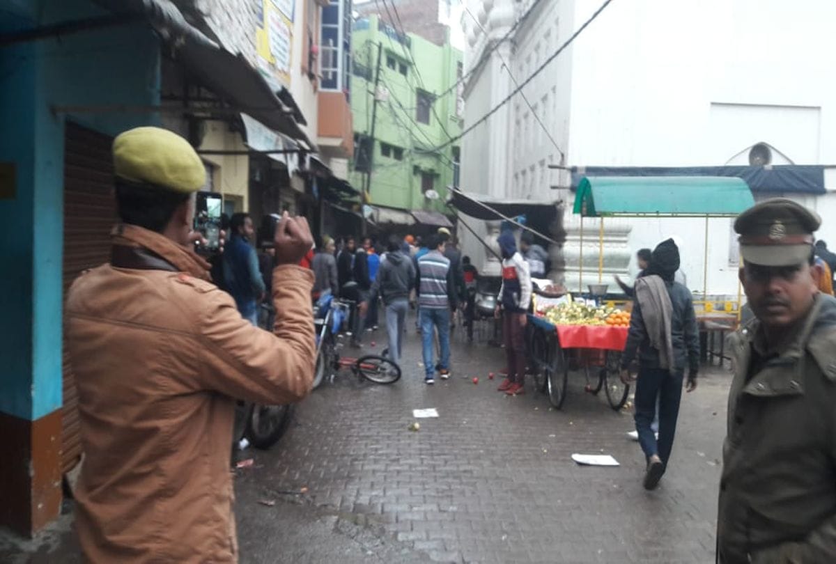 Caa Protests Muslim Closed Market in Kasganj District