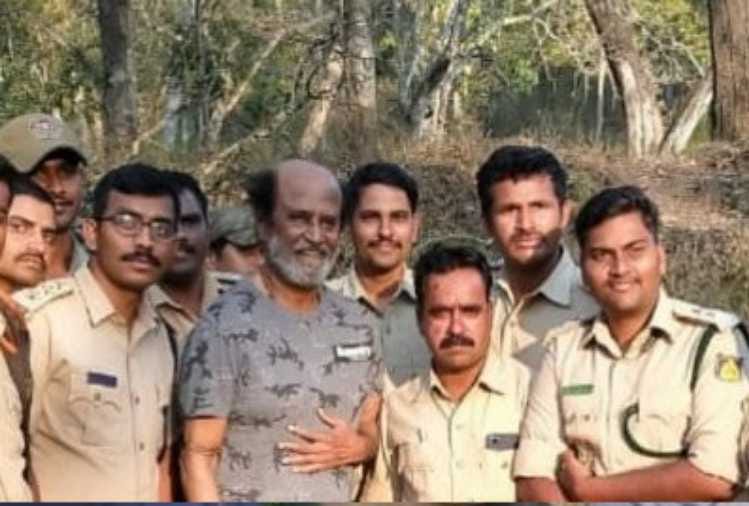 rajinikanth injured during man vs wild with bear grylls in karnataka