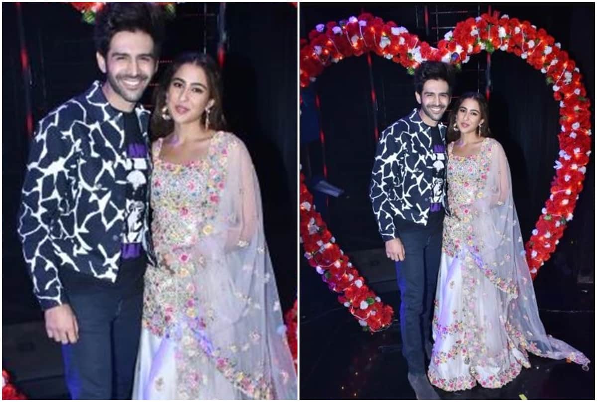 Love Aaj Kal Actors Sara Ali Khan Kartik Aaryan Cute Chemistry Seen on the Sets of Indian Idol 11