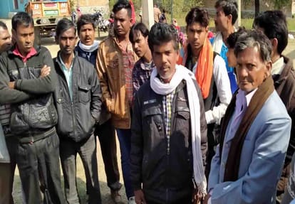 Bride denies marriage Seeing groom's feet in mahoba