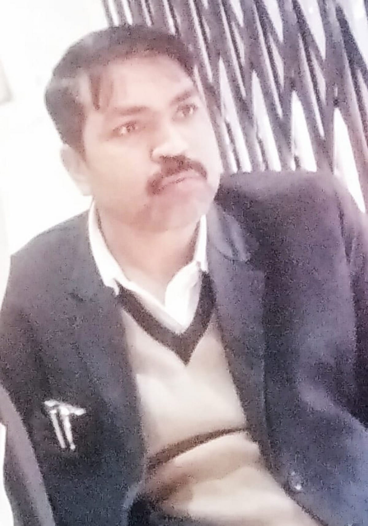 Advocate suicide dies by jumping from under construction multi storey building varanasi