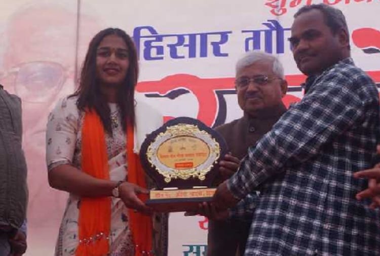 Delhi Elections 2020: Babita Phogat will campaign for BJP in Delhi Election
