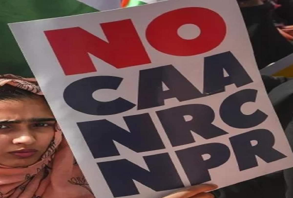 Jhunsi ke mo Anas saved the life of a Hindu woman involved in Delhi violence