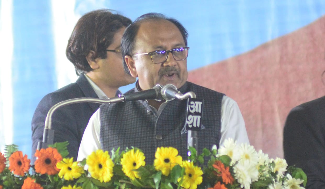 Khadi village industry will provide uniform of children in primary schools