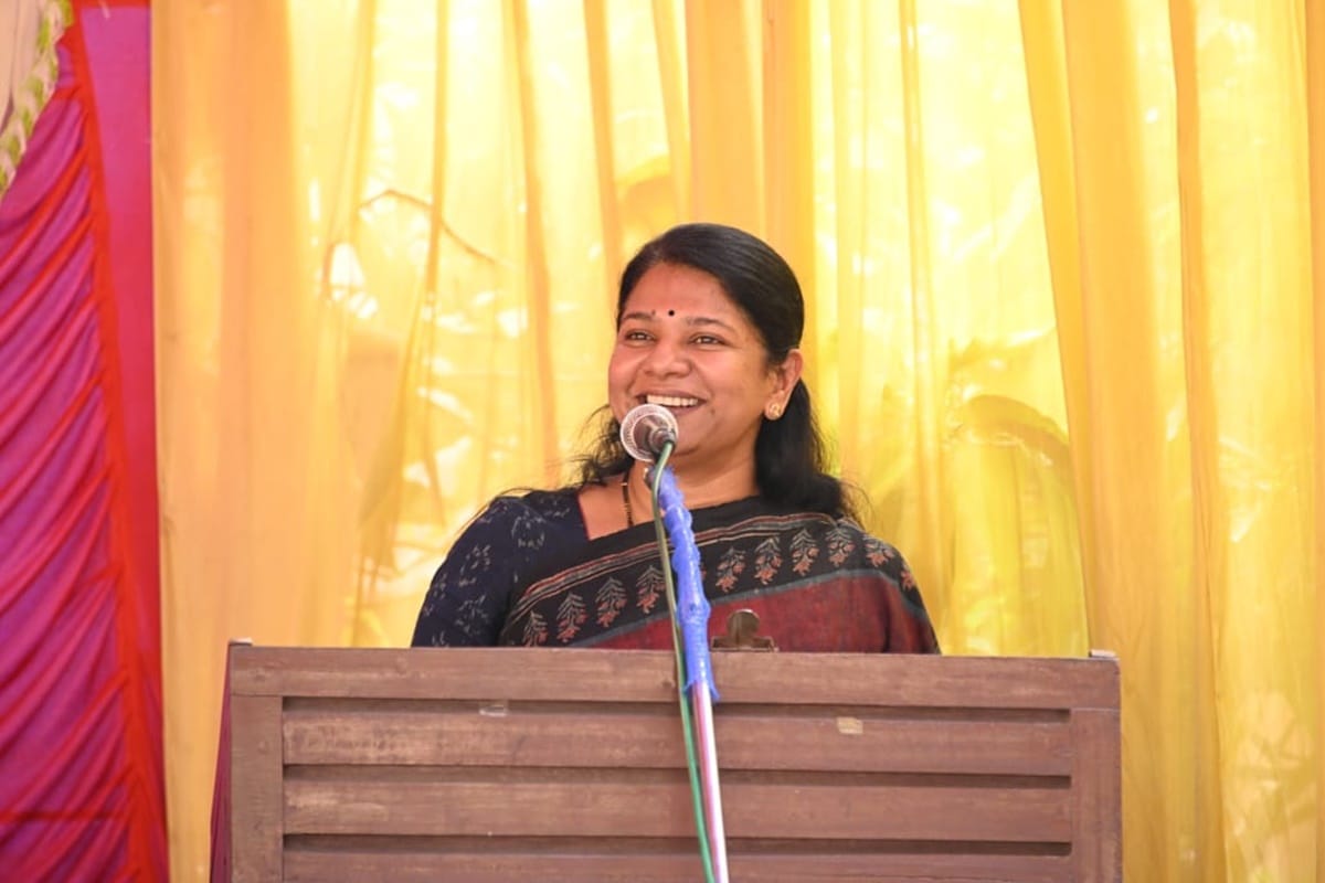 SC stay Madras HC proceedings against DMK MP Kanimozhi in connection with election nomination