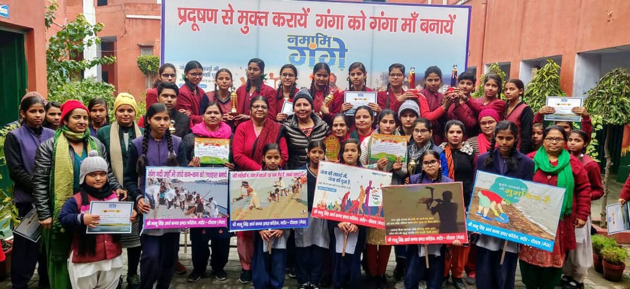 students of molhu singh inter college got first position