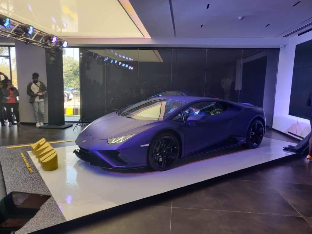 Lamborghini Huracan Evo RWD launched at rs 3.22 crore, know the engine specification and power