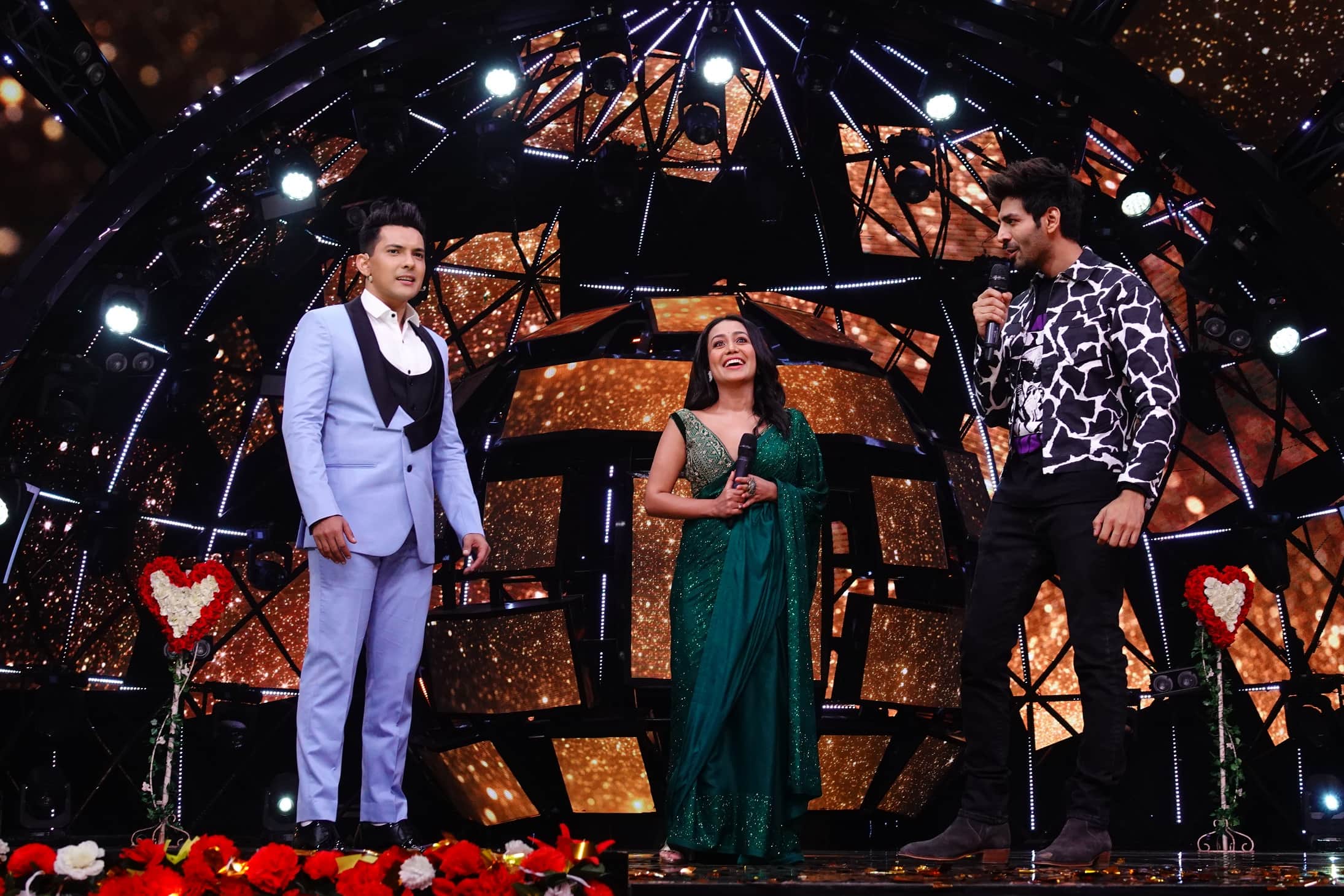 Kartik aaryan talk about Neha Kakkar and Aditya Narayan wedding in Indian idol season 11